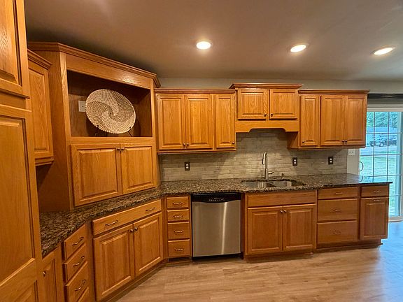 2nd image of 741 Juniper St