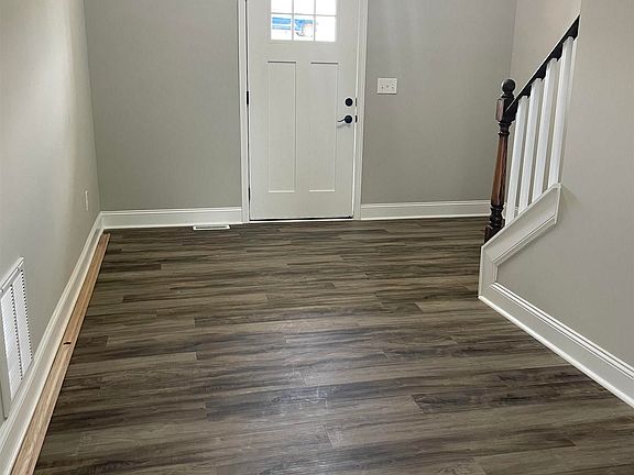 2nd image of 703 Rockcliff St