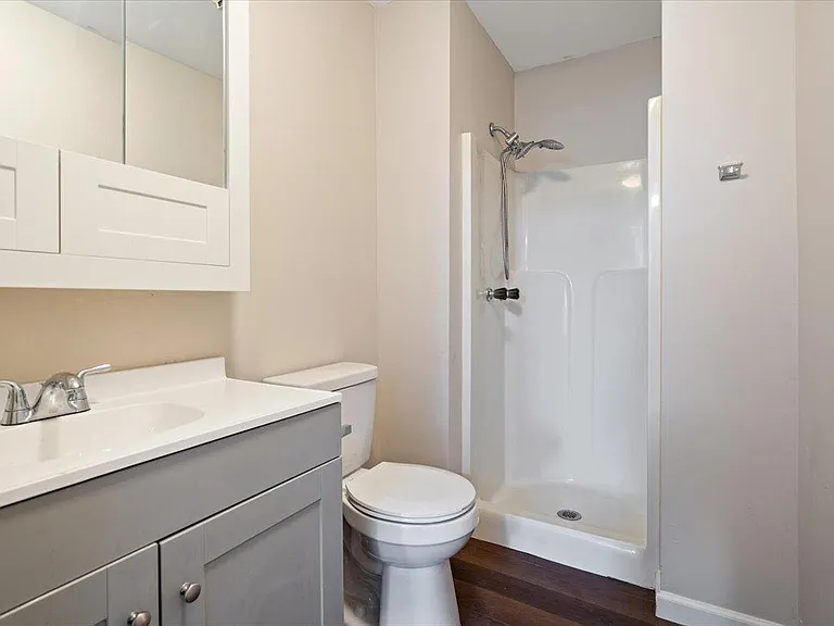 914 S Adams St — Photo 16