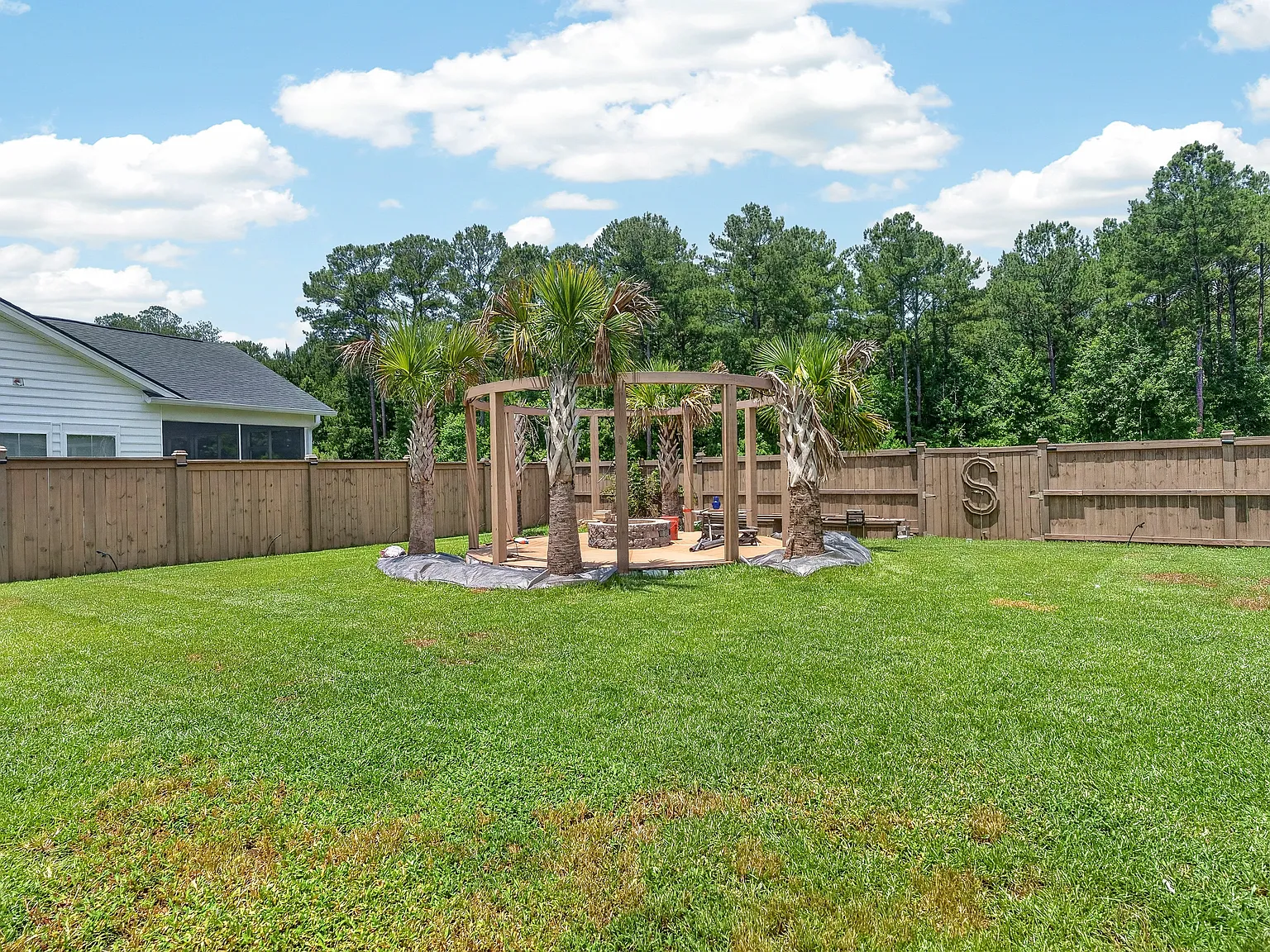 5 bed, 3.5 bath, 3040 sqft, $3,250 — Photo 3