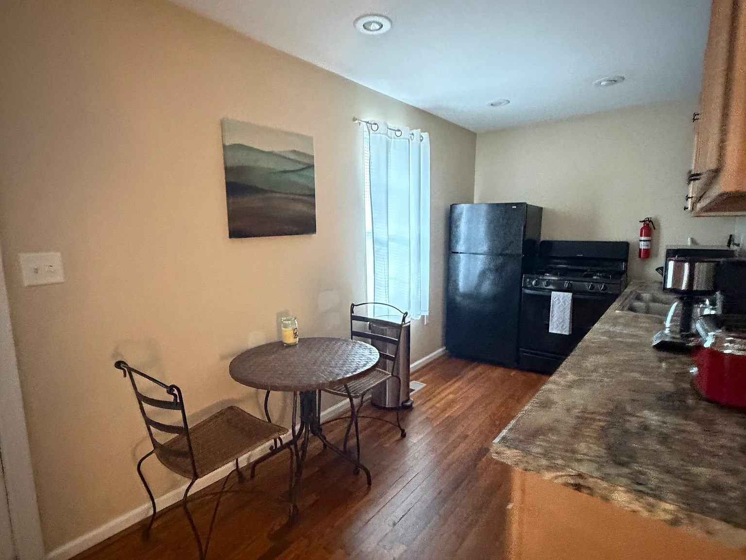 2 bed, 675 sqft, $1,695 — Photo 4