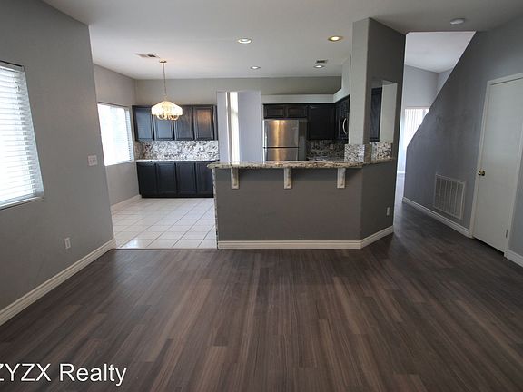 4th image of 3561 Lazy Sun Ln