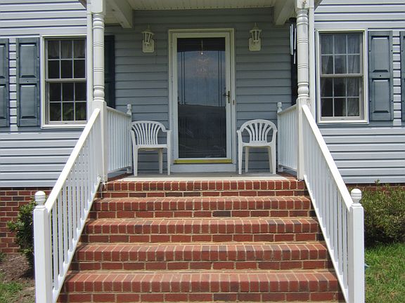 3rd image of 3010 Quinton Park Trl