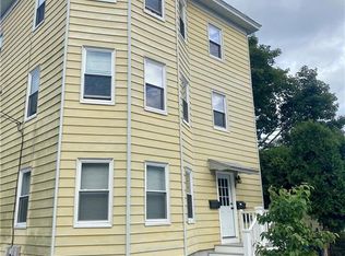 6 Second School St APT 1, Bristol, RI 02809
