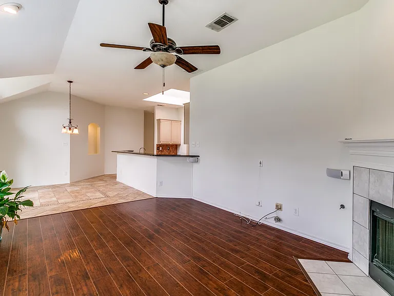 104 Dorsett Dr — Photo 21