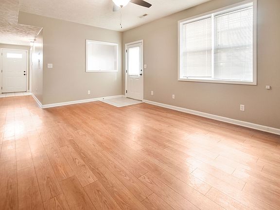 2nd image of 1631 Baltimore Dr APT D