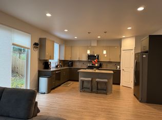390 Hammond St, Blaine, WA 98230