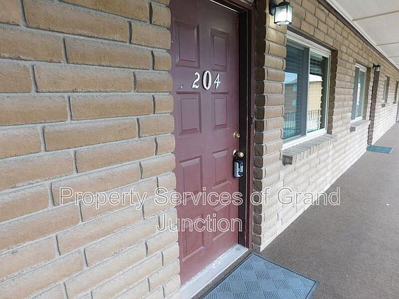 2nd image of 1302 Glenwood Ave #204