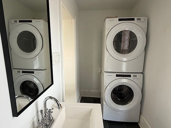 2nd image of 411 School St APT 2