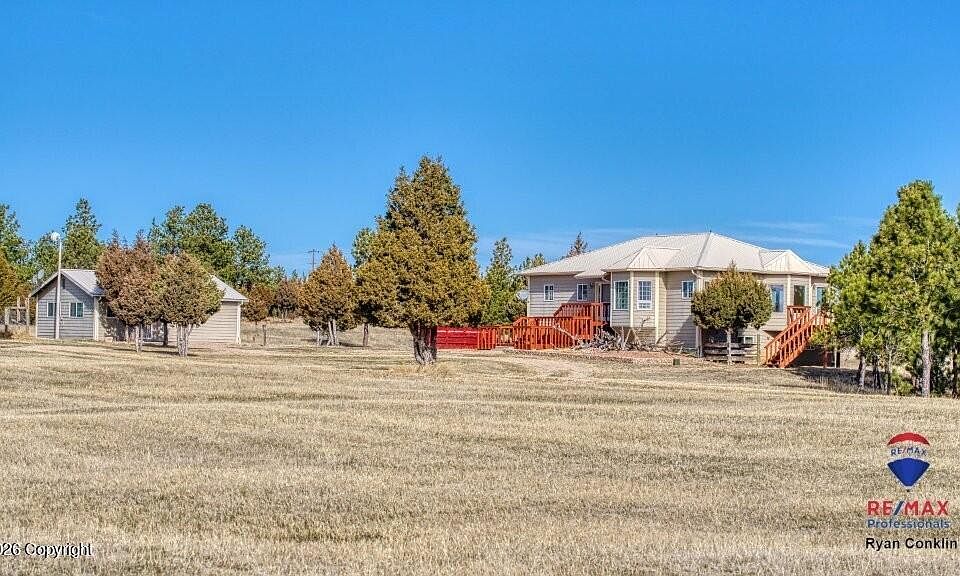 1st image of 977 Old Sundance Rd