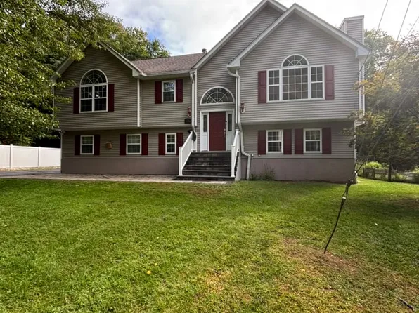 36 Troxell Trl, Carmel, NY 10512