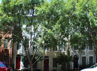1860 Potomac Greens Dr, Alexandria, VA 22314