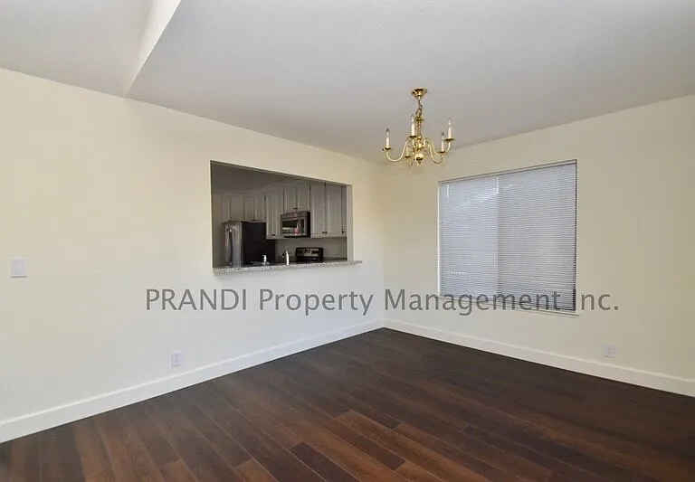 920 Arlene Way — Photo 5