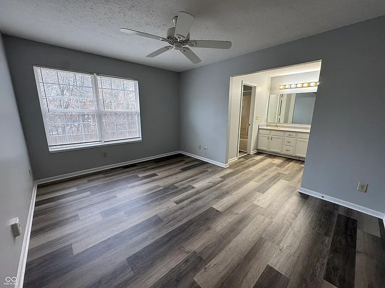 5438 Nighthawk Dr — Photo 16