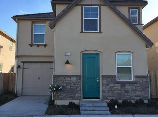 3698 Amity Ln, Clovis, CA