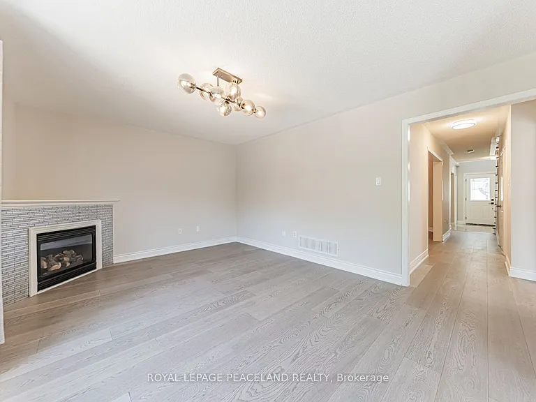 152 Flagstone Way — Photo 13