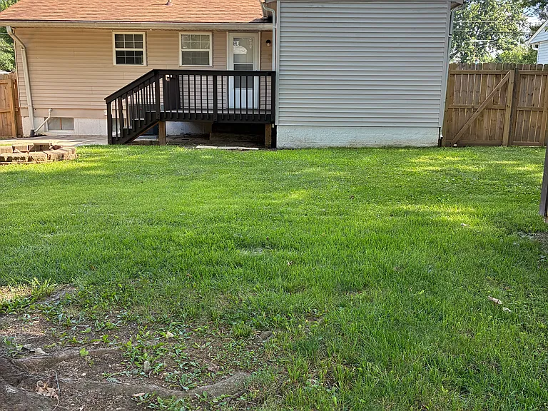 2458 Impala Dr — Photo 2