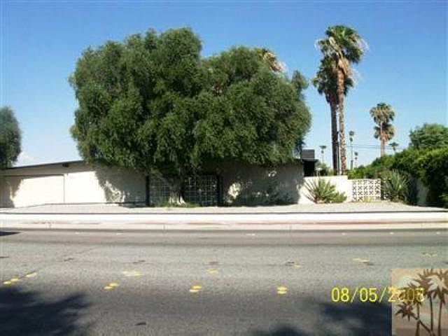 1st image of 696 N Farrell Dr