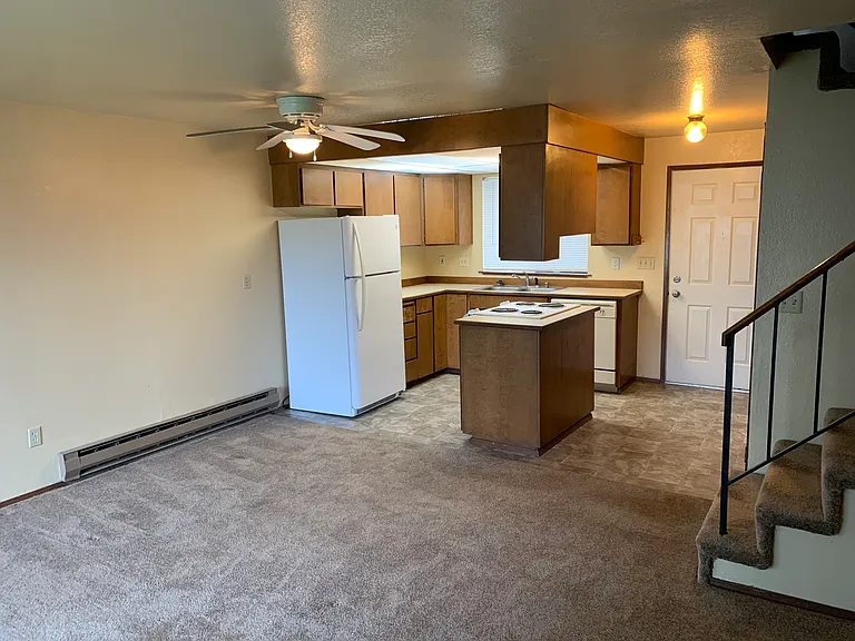 1557 Semanski St — Photo 3