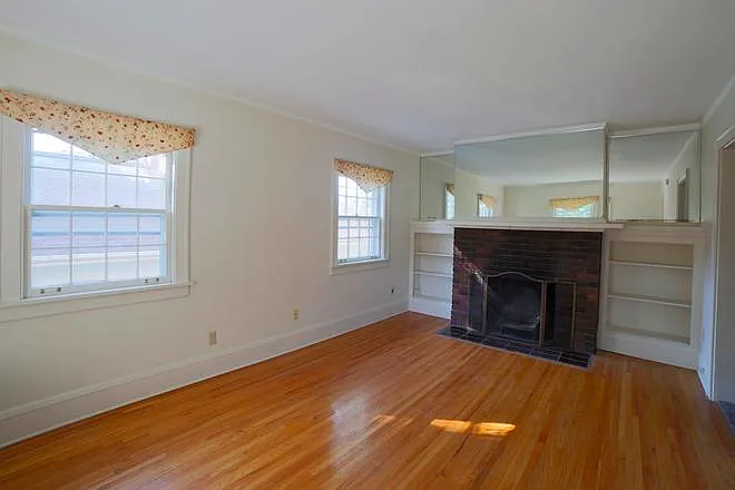 3 bed, 1700 sqft, $2,200 — Photo 3