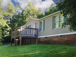 138 Naked Creek Trl, Mount Airy, NC 27030
