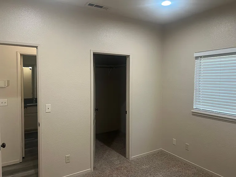 2945 Merle Ave #1 — Photo 4