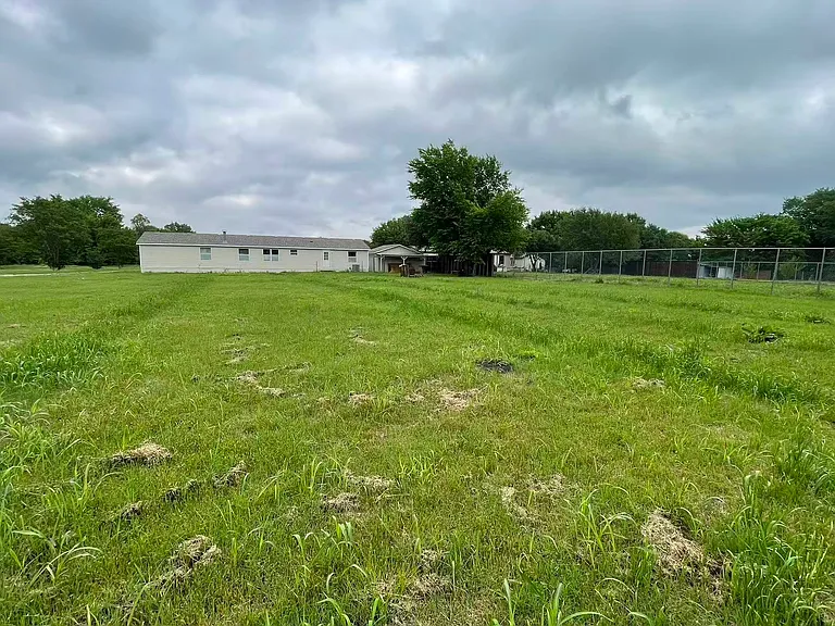 6704 Pear Cir — Photo 11