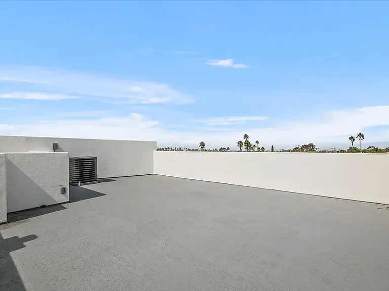 4586 Hamilton St #A — Photo 13