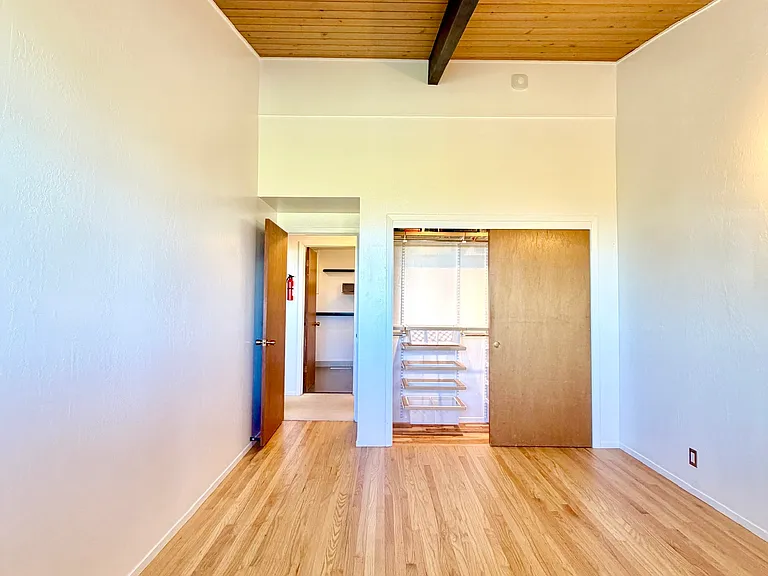 Ameno Dr — Photo 11