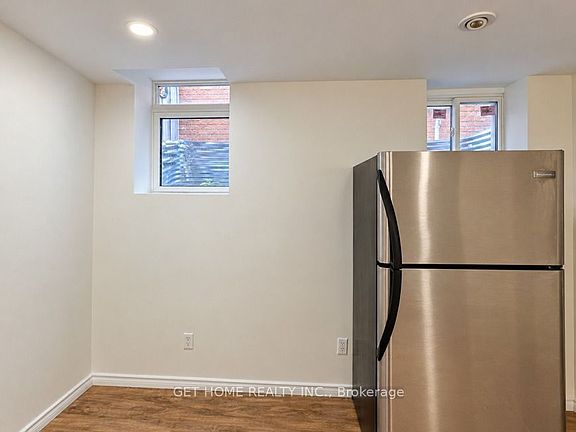 5th image of 3100 Doyle St #Basement
