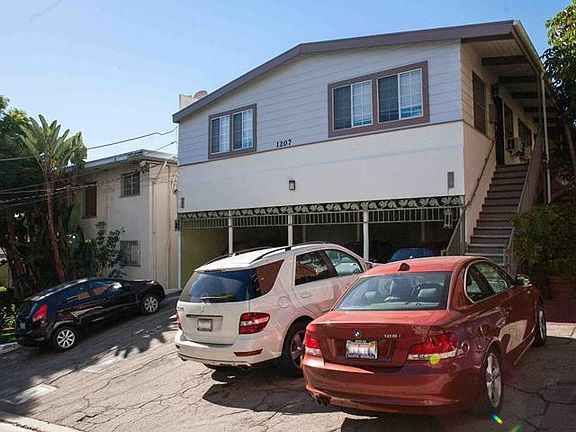3rd image of 1207 Horn Ave #1