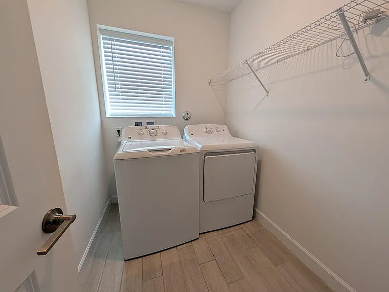 4315 Sylvester Palm Dr — Photo 22