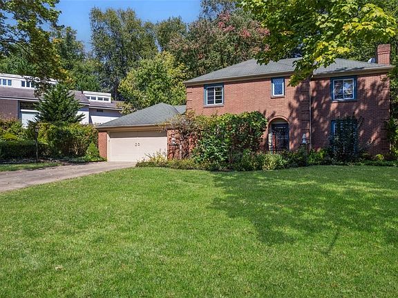 3rd image of 178 Woodshire Dr