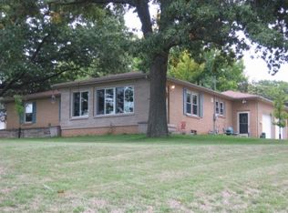 2390 S Lost Bridge Rd, Decatur, IL 62521