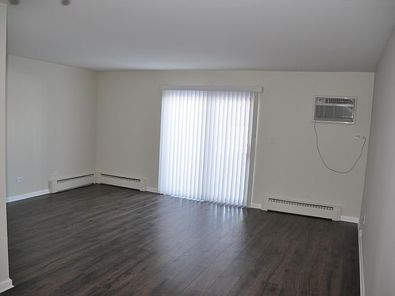 3rd image of 2406 N Kennicott Dr