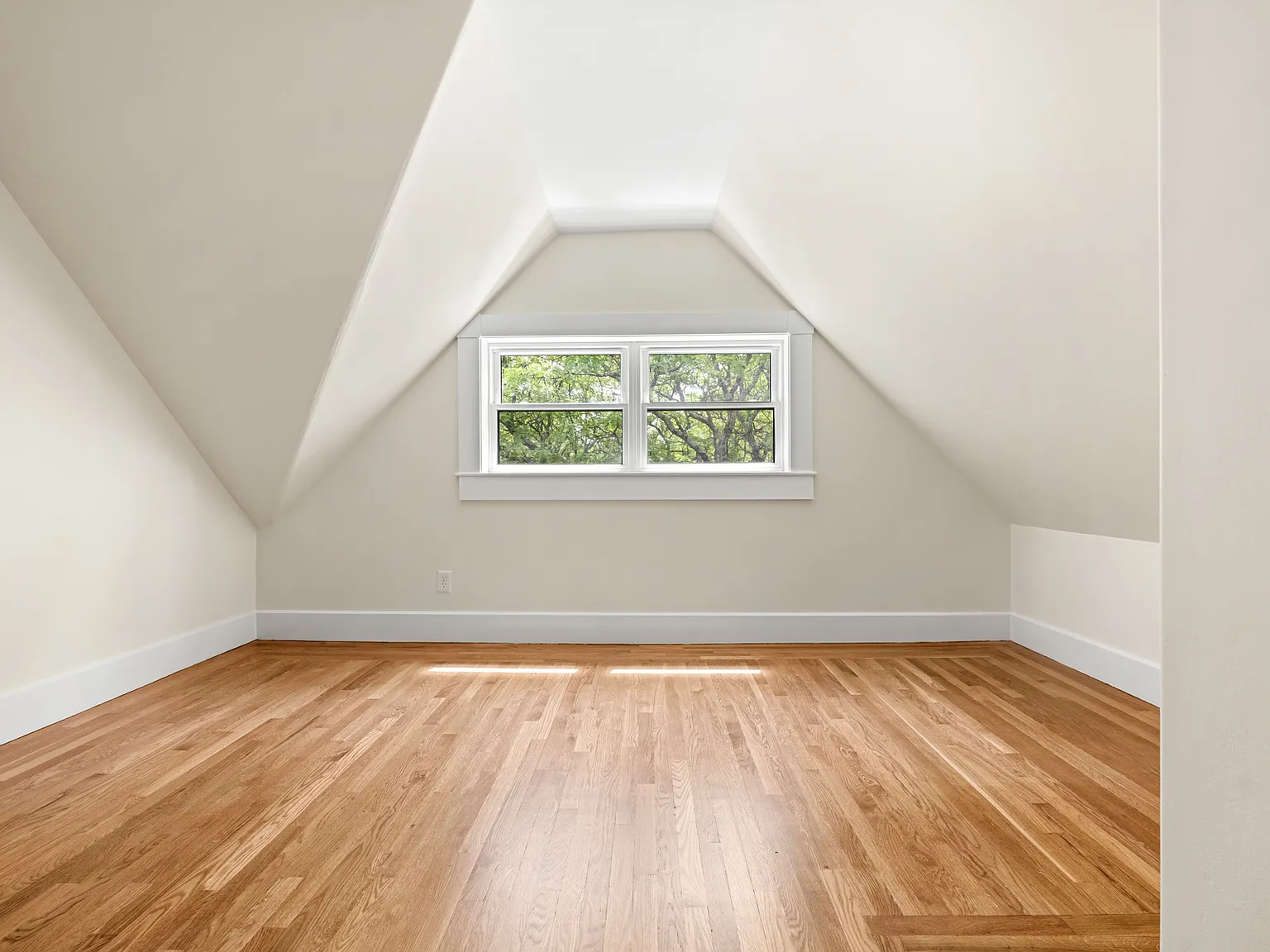 1 bed, 635 sqft, $2,250 — Photo 2