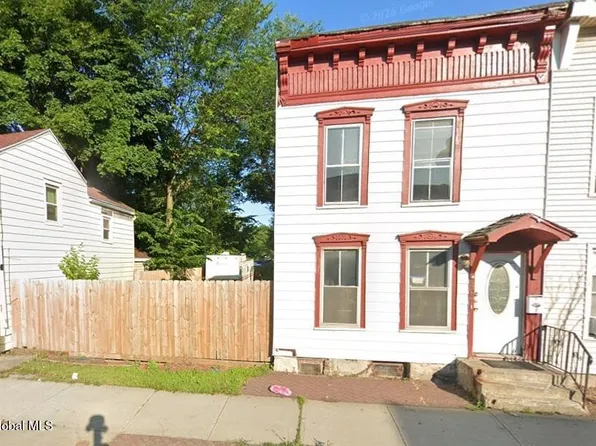 487 5th Avenue, Troy, NY 12182