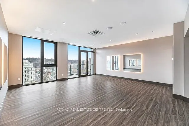 75 James St S #2801 — Photo 36