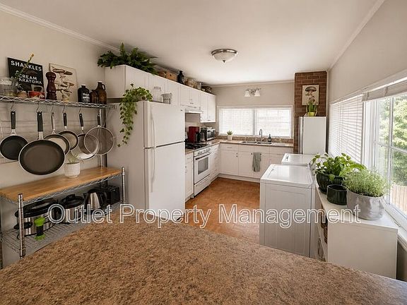 2nd image of 307 E Livingston St #307A