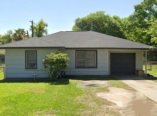 409 Bridal Wreath Ave, Orange, TX 77630