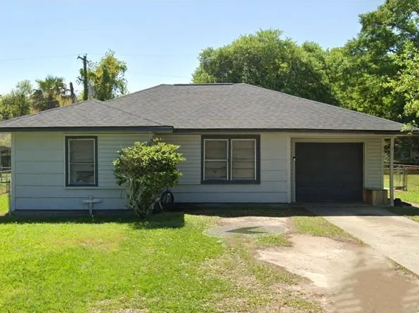 409 Bridal Wreath Ave, Orange, TX 77630