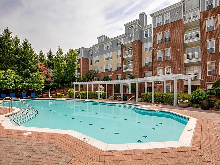 The Montgomery Apartments — Photo 10