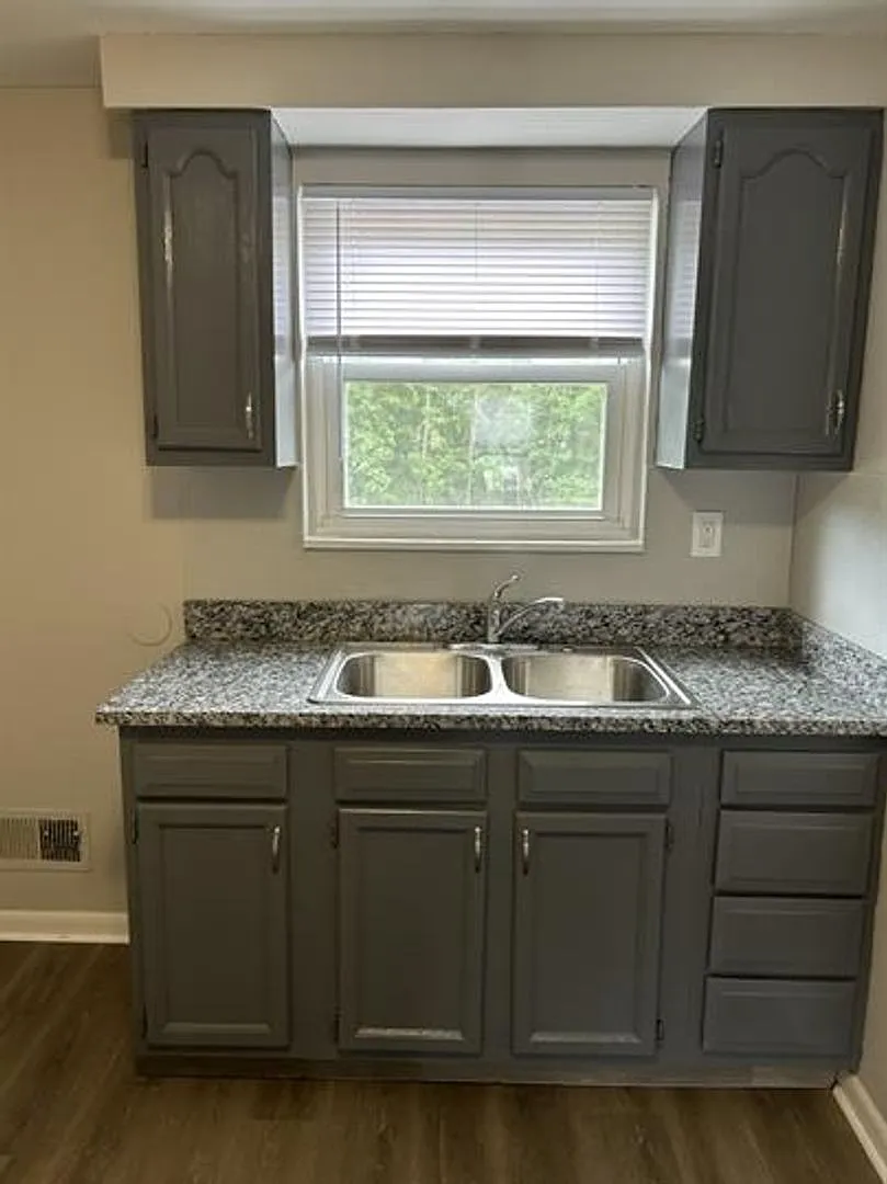 Brand new 2 BR, 1 BA units with W/D Hookups and Huge Closets, 4904 Saddlebrook Ln, Louisville, KY... — Photo 1