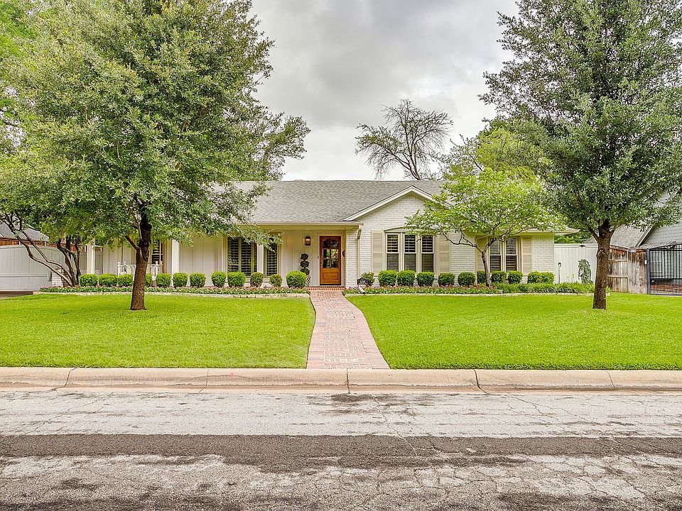 1st image of 4208 Glenwood Dr