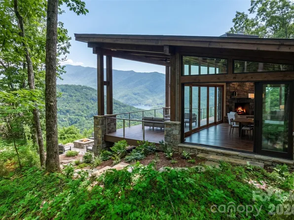 8 White Birch Ct #424, Black Mountain, NC 28711