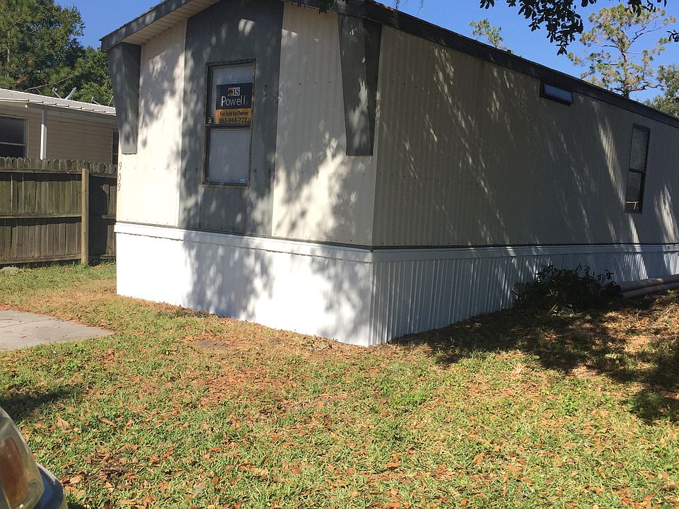 1st image of 909 NW 8th St