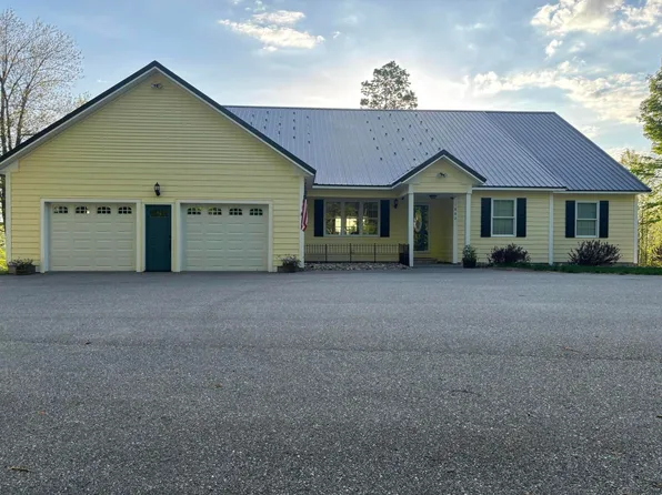 1882 North Road, Cornish, ME 04020