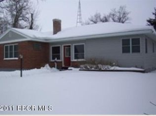 506 Center St, Roseau, MN 56751
