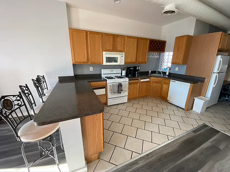 1503 W Girard Ave #B — Photo 8