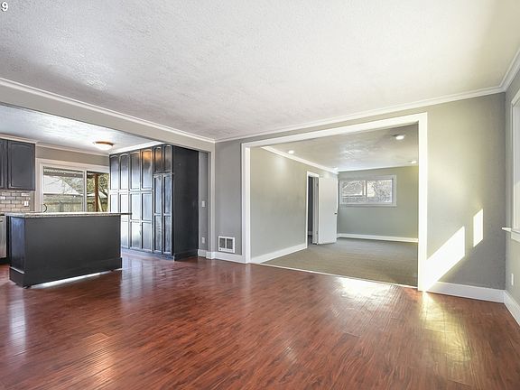3rd image of 7312 NE 109th Ave
